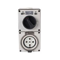 4C | Combination Switched socket 5 Pin IP66 500V 32A
